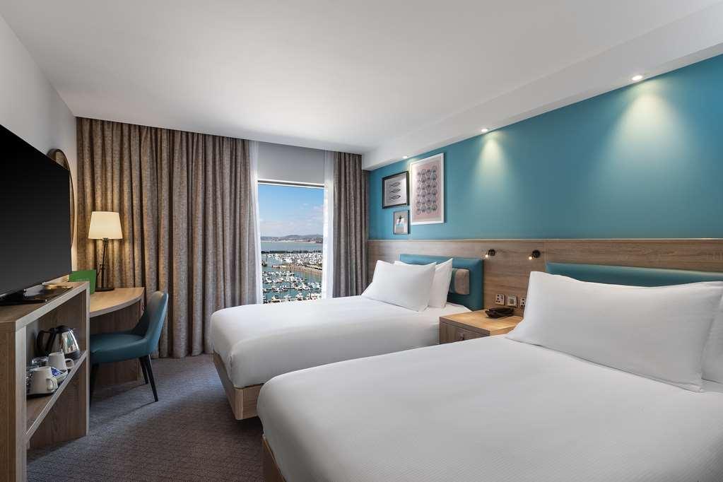 Hampton By Hilton Torquay Hotel Стая снимка