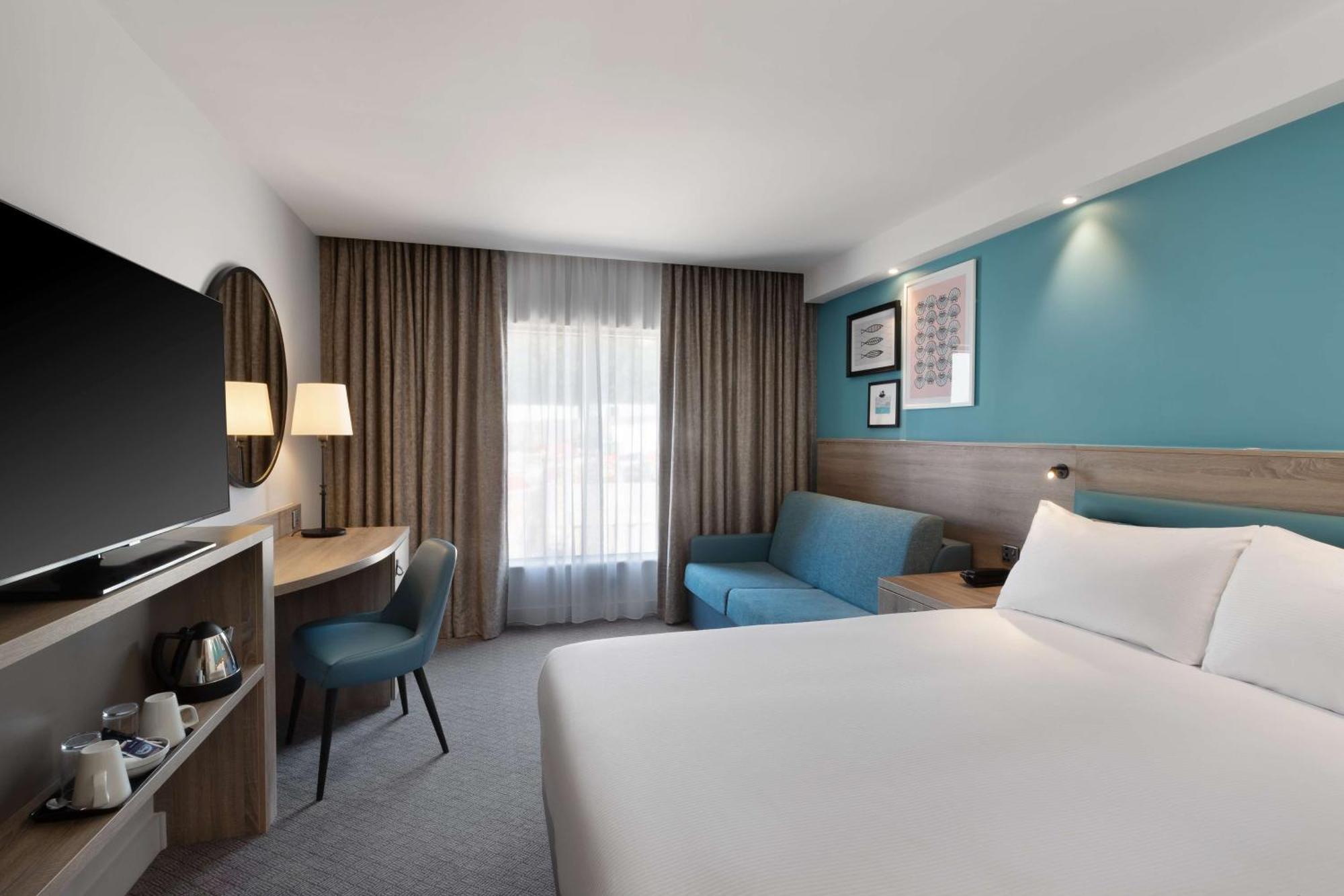 Hampton By Hilton Torquay Hotel Екстериор снимка