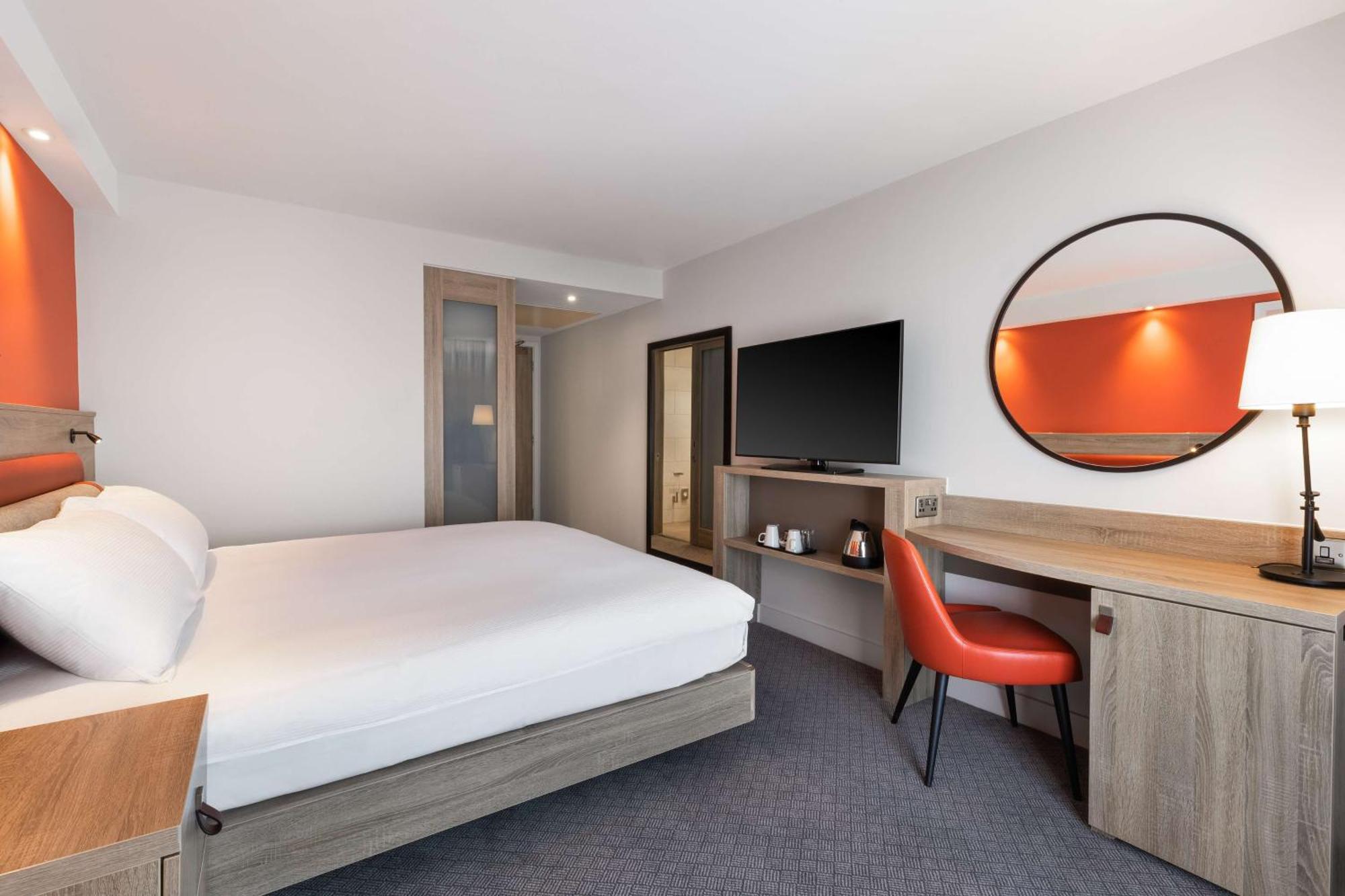 Hampton By Hilton Torquay Hotel Екстериор снимка
