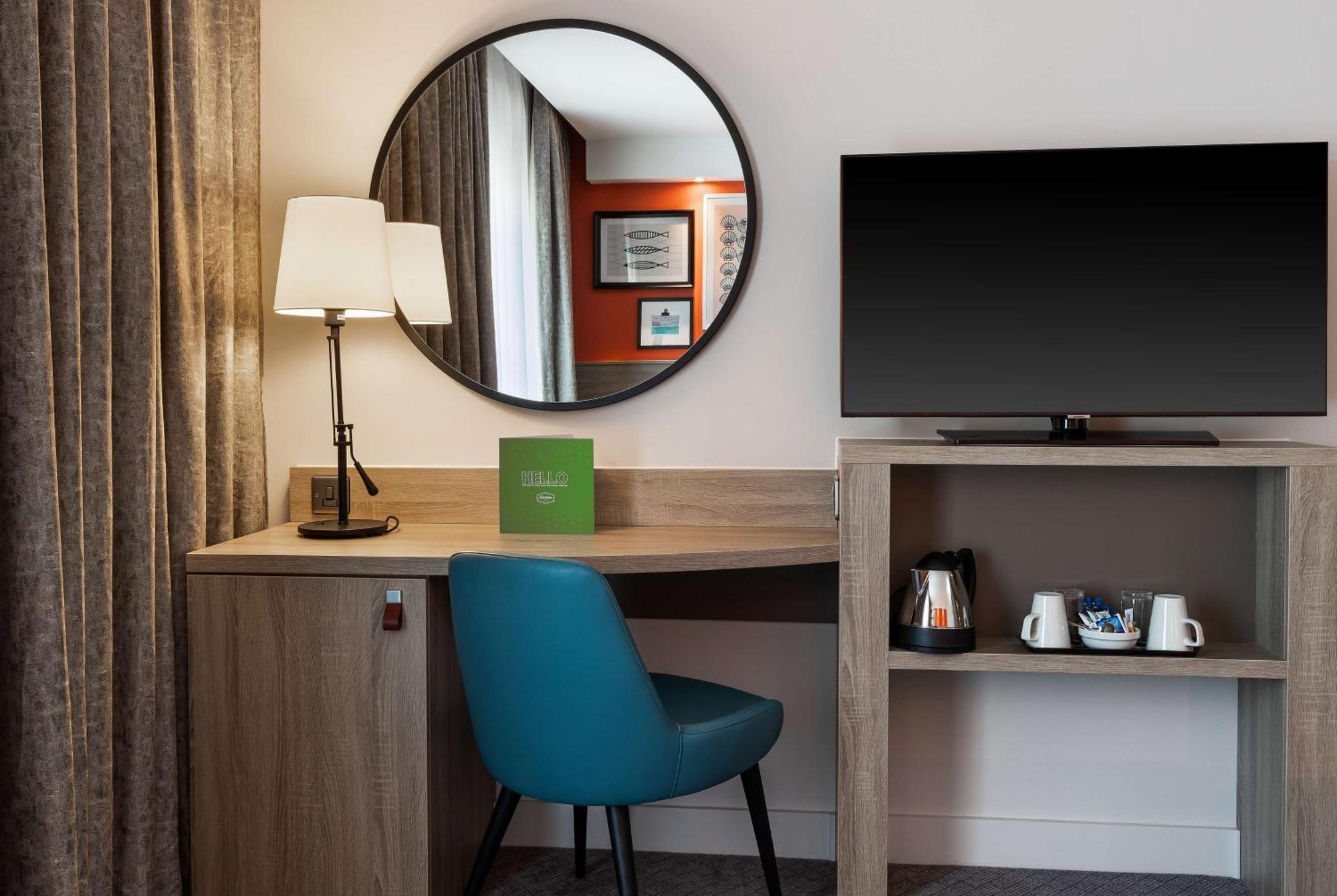 Hampton By Hilton Torquay Hotel Екстериор снимка