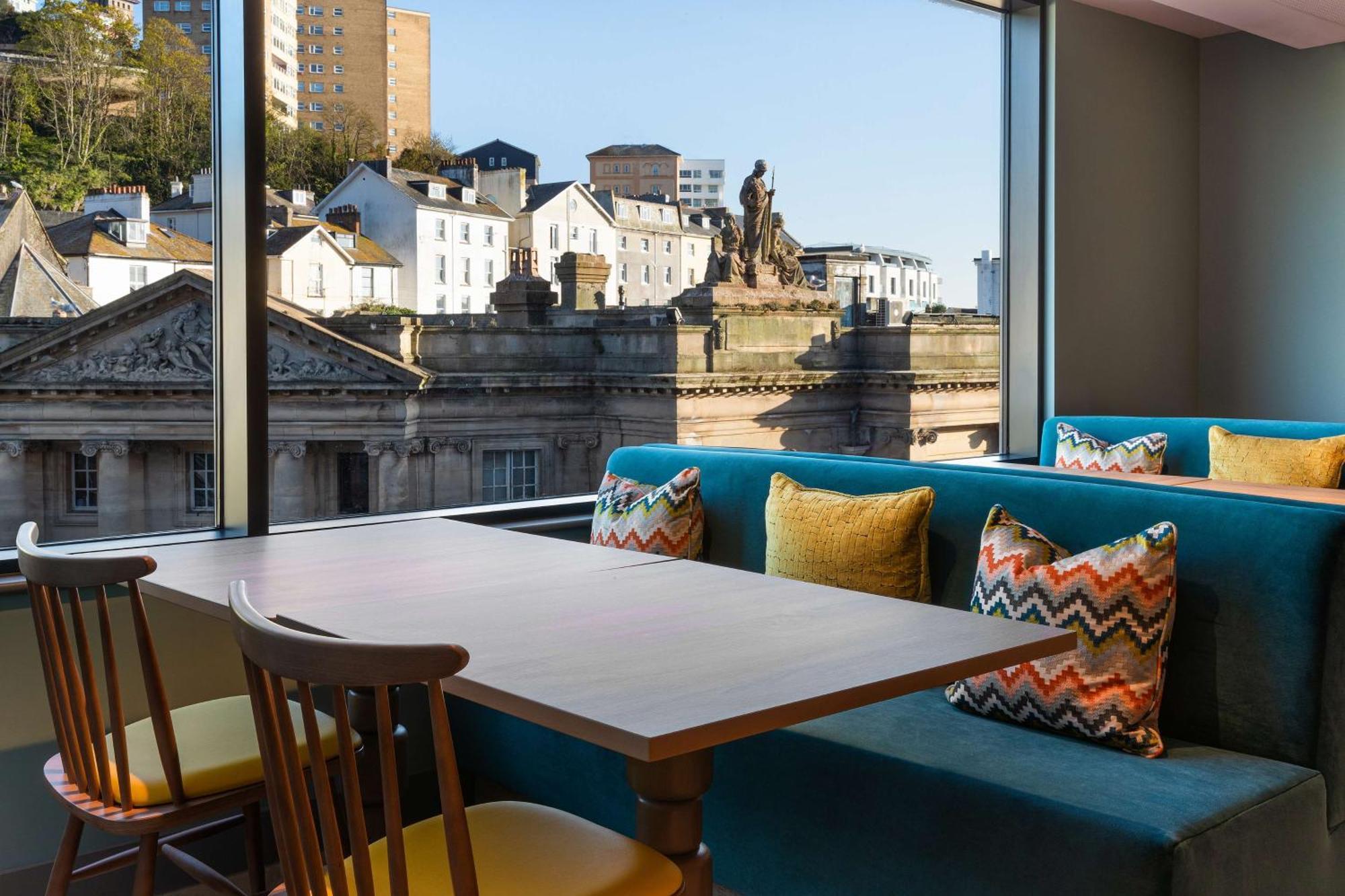 Hampton By Hilton Torquay Hotel Екстериор снимка